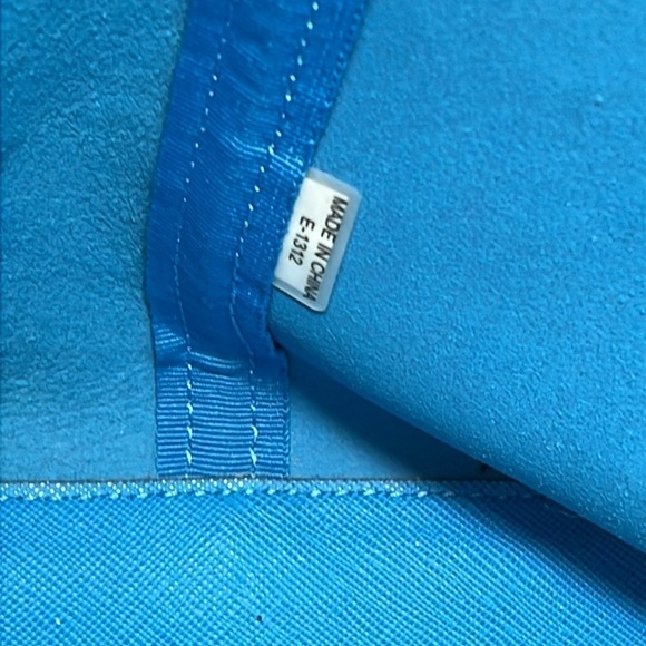 Michael Kors Large Teal White Striped Jet Coated Canvas Leather Tote Bag - Picture 8 of 9